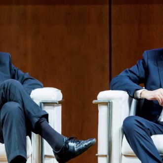 Copertina di Il governo esce allo scoperto: “I vincoli Ue restino sospesi”