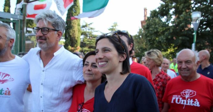 Falce e tortello, Schlein a Bologna. I volontari: “Dacci una linea chiara”