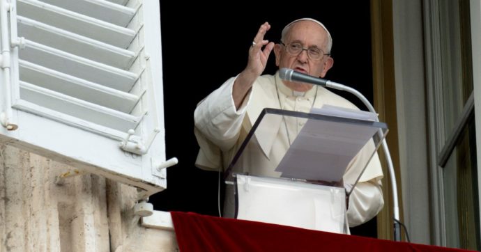 Nato-Kiev, consiglio di guerra. Il Papa dice: “Basta fake news”