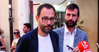 Copertina di Patuanelli (M5s): “Lavoriamo col Pd, ma sulla guerra non sono cambiati”