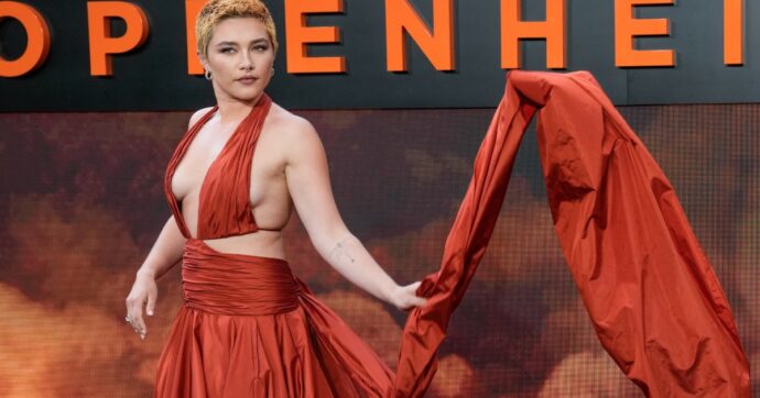 Florence-Pugh-1200-690x362.jpg