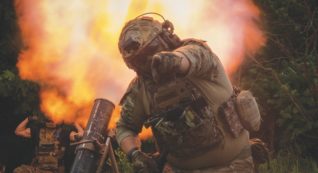 Copertina di Spauracchio Trump: la Nato si blinda sugli aiuti a Kiev