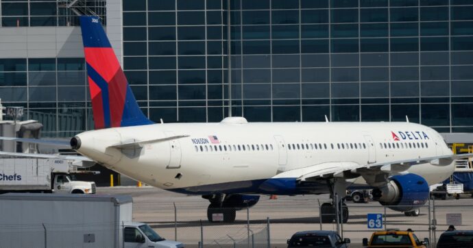 Volo di Delta da Milano ad Atlanta incontra una forte turbolenza: 11 ricoverati in ospedale