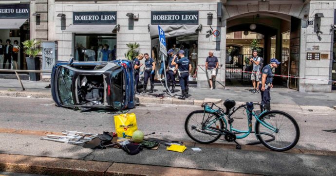 Milano, un altro incidente in centro: ciclista con fratture
