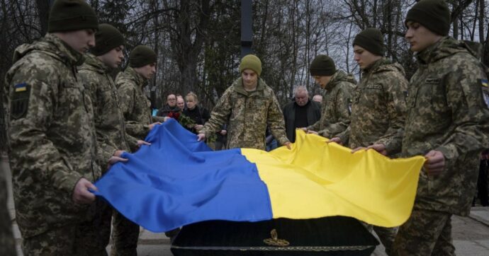 “Balzo sconcertante di militari ucraini morti durante la controffensiva”: le rivelazioni (anonime) dei funzionari americani
