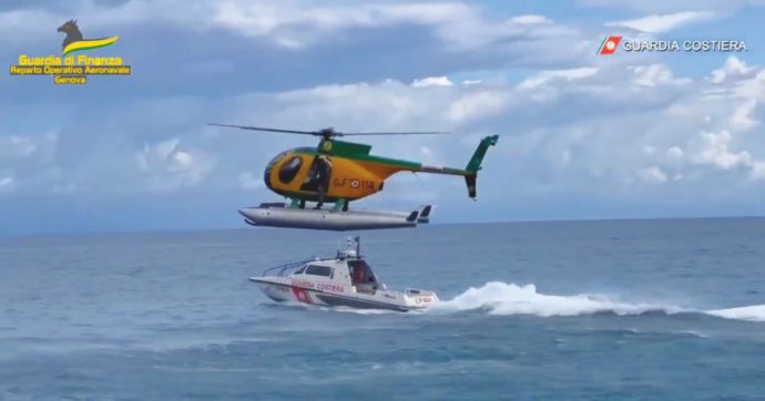 Savona, chiazza larga 250 mila mq di idrocarburi in mare