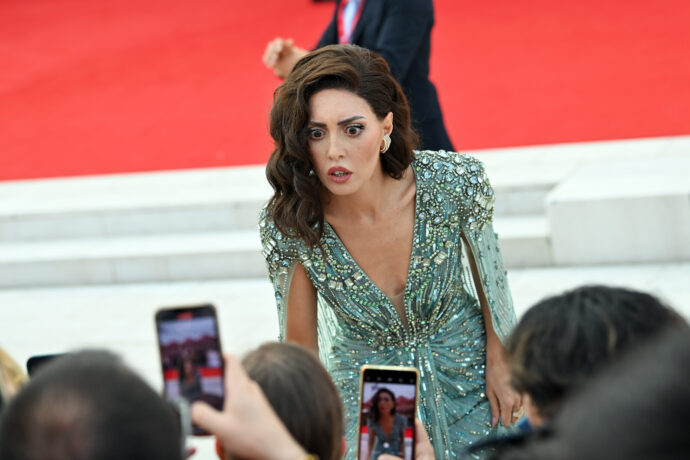 Festival di Venezia, le pagelle ai look sul red carpet: il trash è servito  con Giulia Salemi e Nikita Pelizon, la moglie di Patrick Dempsey è una di  noi - Il Fatto