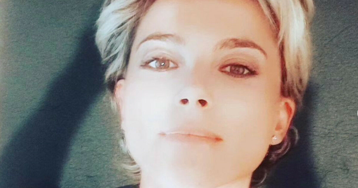 Francesca Fialdini replica alle illazioni sul suo orientamento sessuale per i capelli corti: “Mi avete smerigliato le sinapsi”