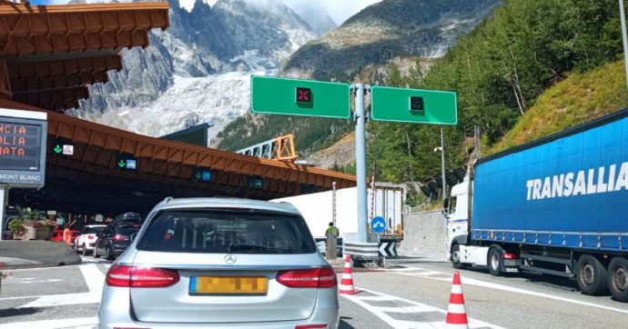 Copertina di Monte Bianco, slitta  di 8 giorni la chiusura