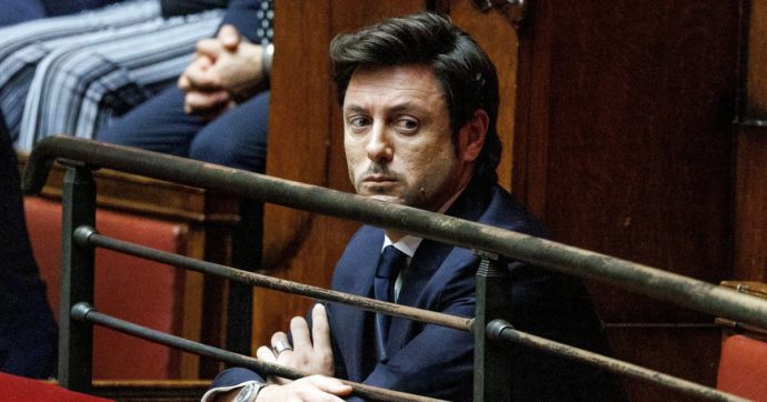 “Giambruno, silenzio”: Giorgia Meloni zittisce lui e FdI