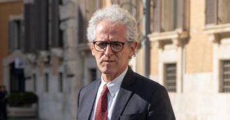 Copertina di Paolo Ciani: “Armi, il Pd sta cambiando. Investiamo sulla sanità e non su missili o cannoni”