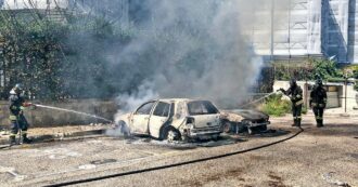 Copertina di Dà fuoco a una donna e all’auto per un lenzuolo steso: arrestato l’uomo, in ospedale la vittima