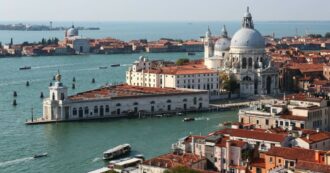 Copertina di Ticket per entrare a Venezia: chi e come deve pagare, costo ed esenzioni. Si parte il 25 aprile