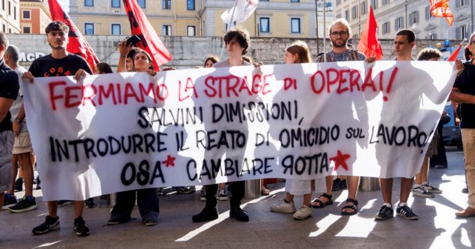 Copertina di Brandizzo, “già altre volte operai sui binari mentre passava treno”