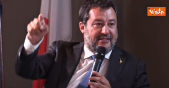 Copertina di L’attacco di Salvini a Gentiloni: “Il commissario italiano gioca con la maglietta di un’altra nazionale”
