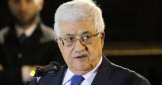 Copertina di Abu Mazen: “Ebrei massacrati da Hitler perché usurai”. Condanna dalla Ue alla sindaca di Parigi, che gli ritira la medaglia della città