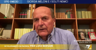 Copertina di Bersani a La7: “Questa destra è come il pedalò. Sta fuori se c’è il sole ma quando piove ha dei problemi perché è demagogica”