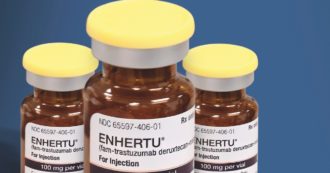 Copertina di La cura che allunga la vita: 3mila donne aspettano Aifa