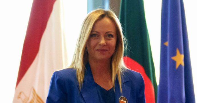 Meloni, il libro: “Più critiche dai giornali che dalle banche”