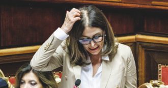 Copertina di “Visibilia, è stata Santanchè a far violare la cassa integrazione Covid”