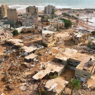 Copertina di Ciclone in Libia:  6mila morti, 10mila dispersi  Derna, ex roccaforte dell’Isis,  spazzata via