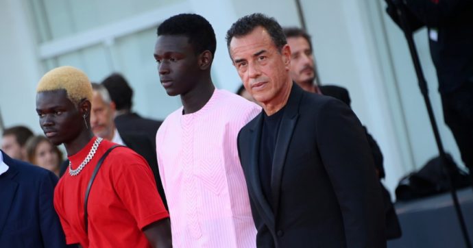 Lampedusa, Matteo Garrone: “Ma chi può credere che gli arrivi si fermino? Non sono solo numeri”