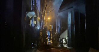 Copertina di Vietnam, incendio in un condominio di nove piani ad Hanoi: decine di morti