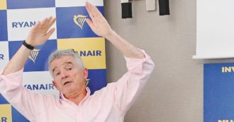 Copertina di Ryanair torna a chiedere le dimissioni del presidente Enac: “Dice falsità su un inesistente oligopolio nel trasporto aereo, imbarazzante”