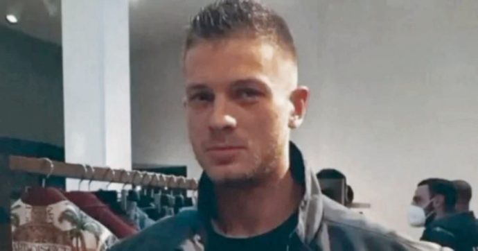 Milano, morto il 23enne aggredito in Darsena