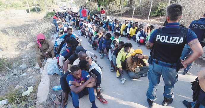 Migranti, dai nuovi Cpr ai rimpatri: quello che non torna nella “linea dura” annunciata da Giorgia Meloni