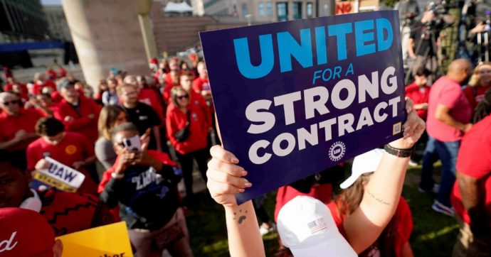 Usa, l’offerta Stellantis sui salari sale a +  19,5%