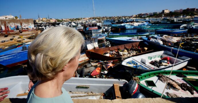 Migranti, “Supporto di Frontex, aiuto nelle procedure di identificazione”: ecco il piano di 10 punti di Ursula von der Leyen per l’Italia