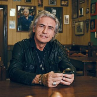 Copertina di Ligabue: “Ho fatto tante cazzate, però non mi pento: sono stato onesto”