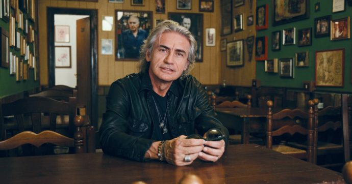 Copertina di Ligabue: “Ho fatto tante cazzate, però non mi pento: sono stato onesto”