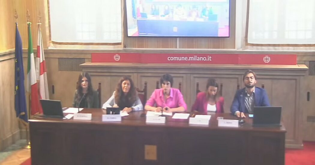 Milano, la prima assemblea civica estratta a sorte sulla genitorialità sociale: rivedi la presentazione