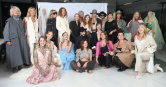 Copertina di Milano Fashion Week, in passerella sfilano le donne che hanno lottato contro il cancro al seno: un omaggio alla forza, alla creatività e al coraggio