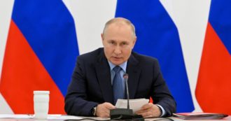 Copertina di Guerra in Ucraina, Putin al G20: “Tragedia, pensare a come mettervi fine”. Ma accusa Kiev di “proibire il negoziato”