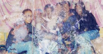 Copertina di “La memoria degli oggetti”, a Milano la mostra fotografica che ricorda la prima strage di Lampedusa