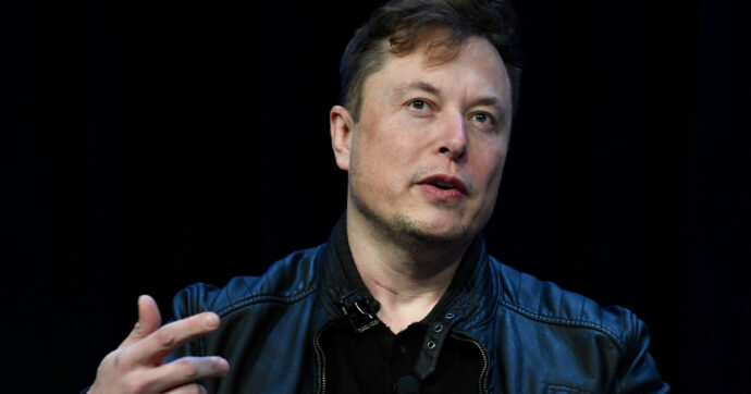 Reuters: “La SpaceX di Elon Musk sta costruendo satelliti spia per gli Stati Uniti”