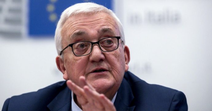 “Salvini ha tradito il Nord e la Lega. Io resto solo per rispetto per Bossi”