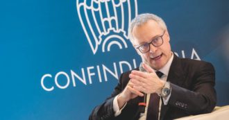 Copertina di Bonomi senza laurea, ma si firma comunque “dottore”. Anche il suo vice ha lo stesso vizio