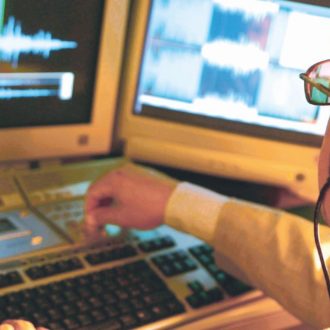 Copertina di Blitz delle 3 destre: ancora più paletti alle intercettazioni