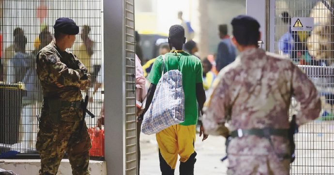 Migranti, il governo s’inventa la cauzione: 5mila € per sottrarsi ai Cpr