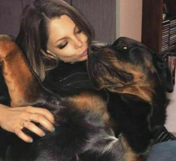 30enne viene sbranata dai suoi rottweiler, sui social scriveva: “Siete tutto il mio mondo”. Il caso riapre il dibattito: “Un cane può essere come un figlio?”