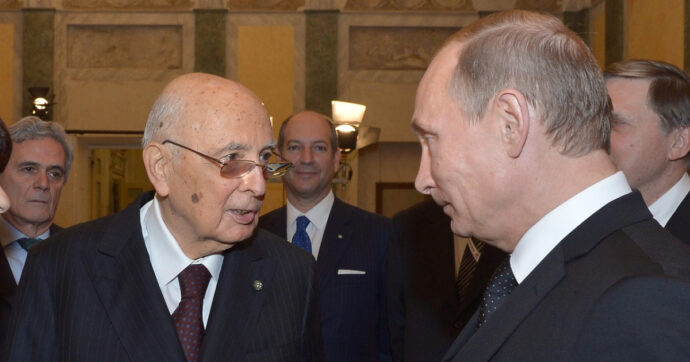 Morto Napolitano, il falso storico di Putin: “Lottò contro il fascismo con la Resistenza”. Ma era nei gruppi universitari del regime