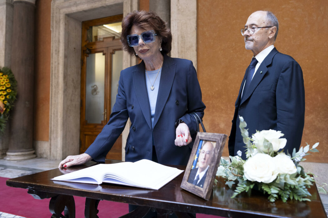 Giovanna Ralli alla camera ardente per Giorgio Napolitano, Roma 25 settembre 2023.
ANSA/MASSIMO PERCOSSI