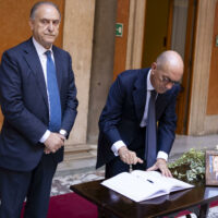 Lorenzo Cesa e Marco Follini alla camera ardente per Giorgio Napolitano, Roma, 25 settembre 2023.
ANSA/MASSIMO PERCOSSI