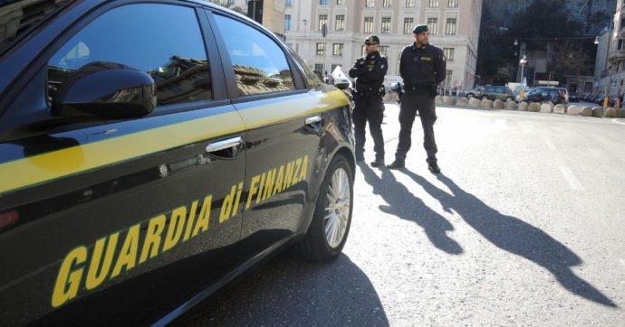 Milano, “Falsificato il testamento di un’anziana a favore del vicepresidente di un’associazione”: la Gdf sequestra oltre 1 milione di euro