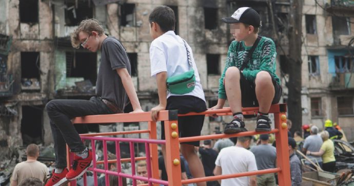 “Dateci dai 500 agli 800€‎ e riavrete i bimbi in affido”