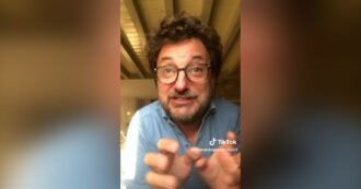 Copertina di Lo spot di Esselunga e l’ironia di Leonardo Pieraccioni: “La Coop ne sta preparando uno sulla famiglia tradizionale…” – Video